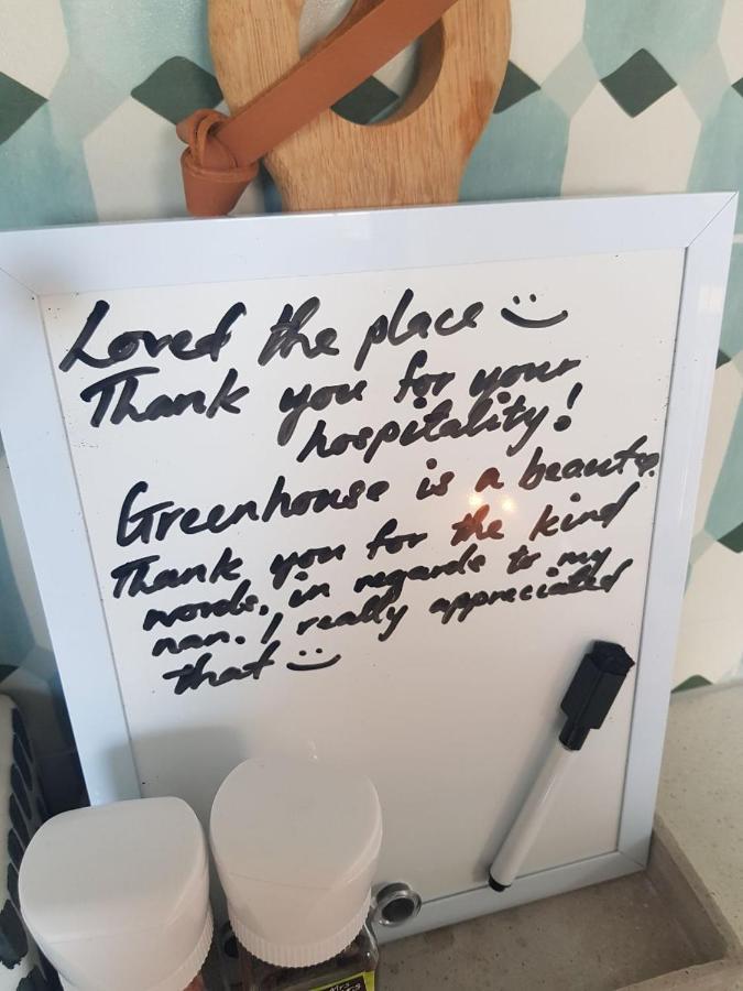 Tiny House With Greenhouse Dining Lower Hutt Eksteriør bilde